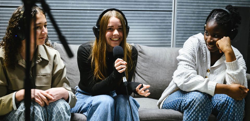 studio_radio.jpg