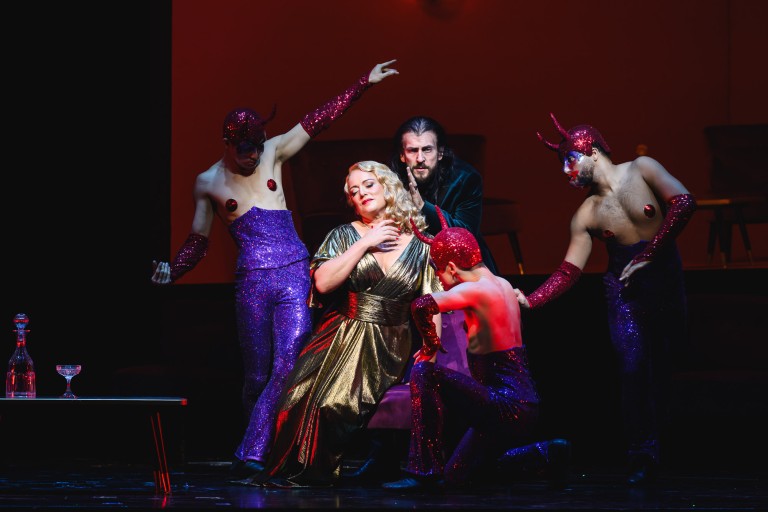 Les Contes d'Hoffmann